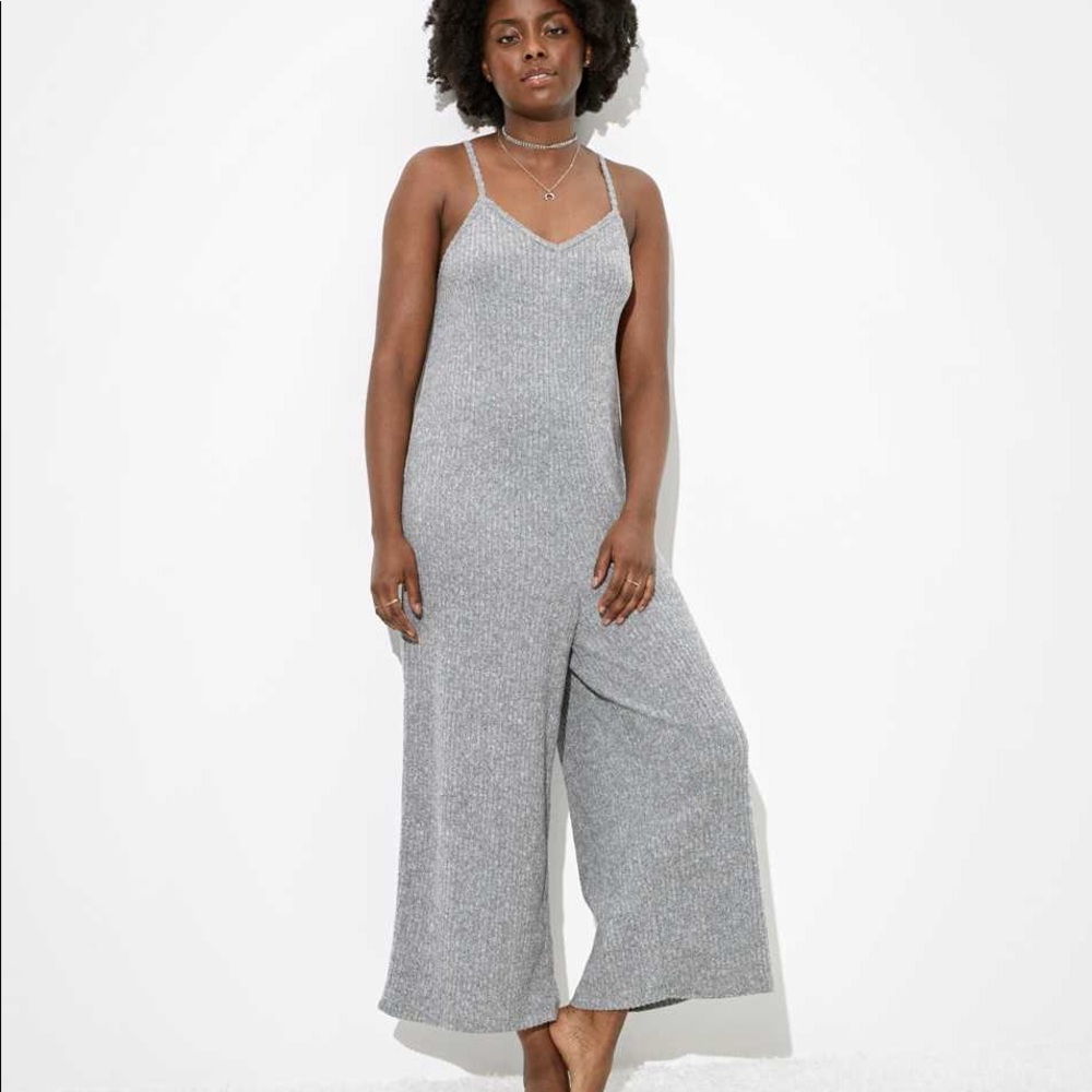 AE 🦅 plush v-neck jumpsuit